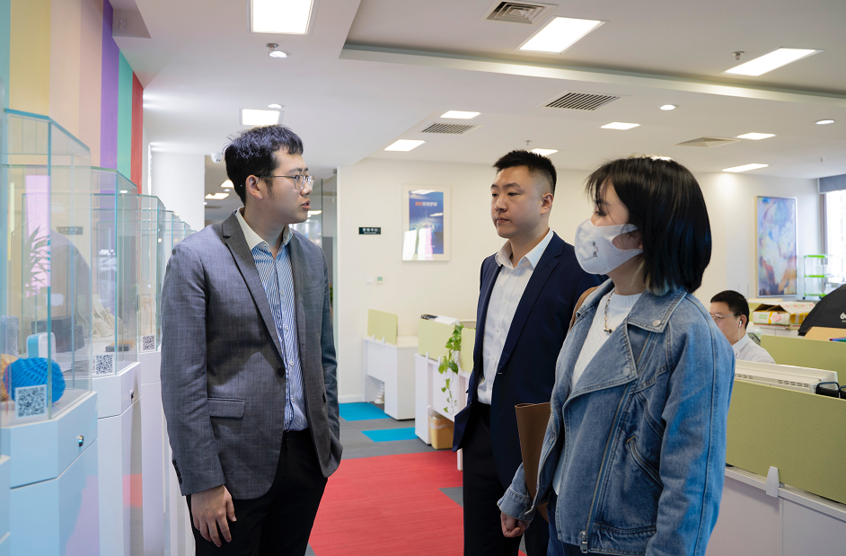 承達集團、北京港源裝飾公司一行蒞臨木蘭清總部商務考察